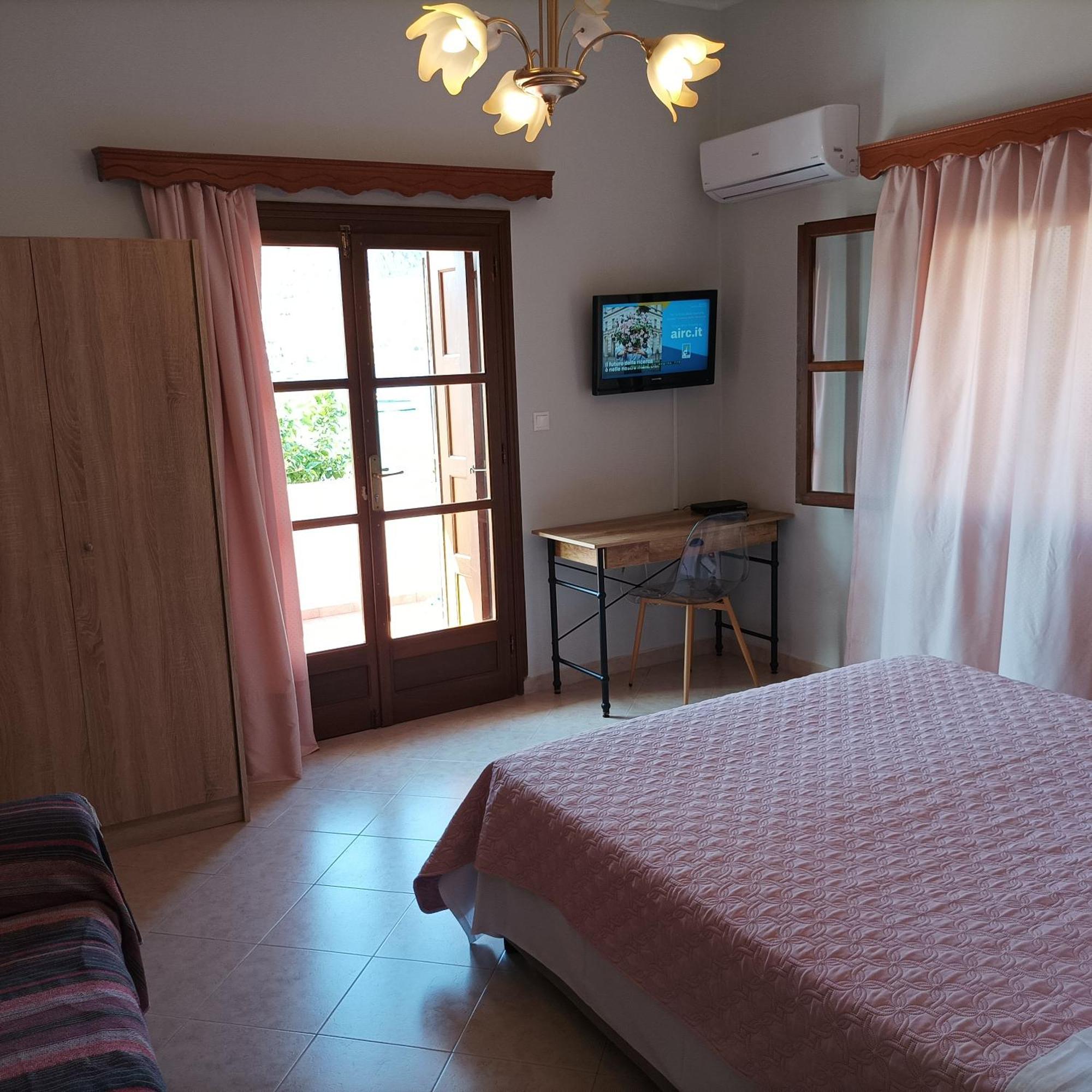 Pedi Breeze Simi Exterior foto