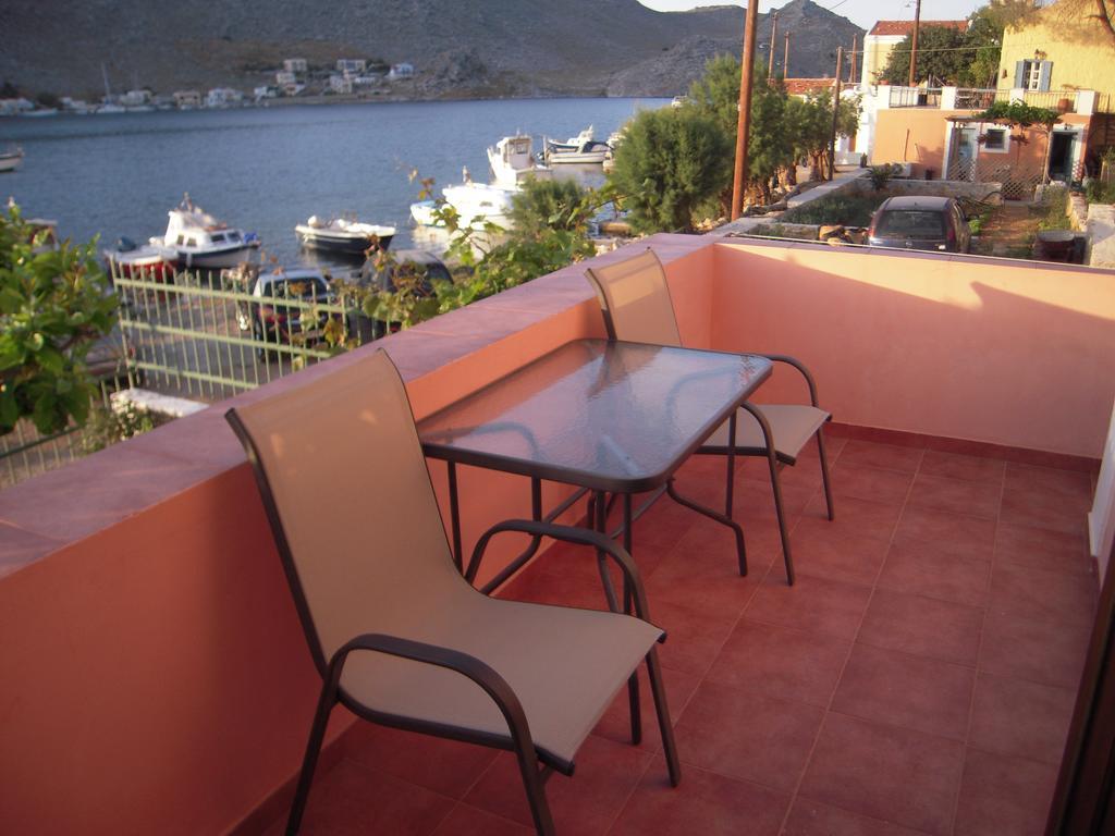 Pedi Breeze Simi Exterior foto